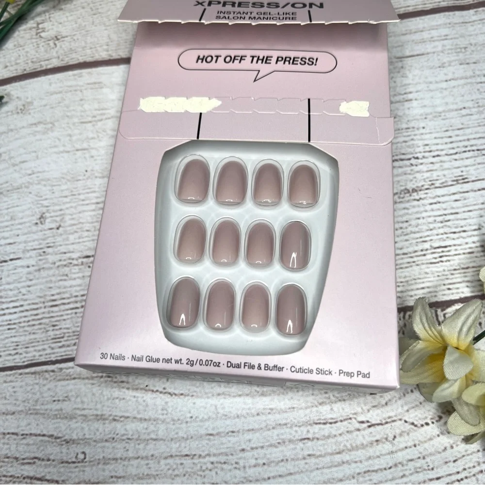 OPI xPRESS/On Short Solid Press On Nails in Don’t Bossa Nova Me Around